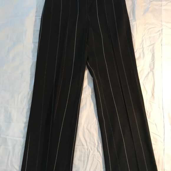 Anne Klein suit - Picture 2 of 2